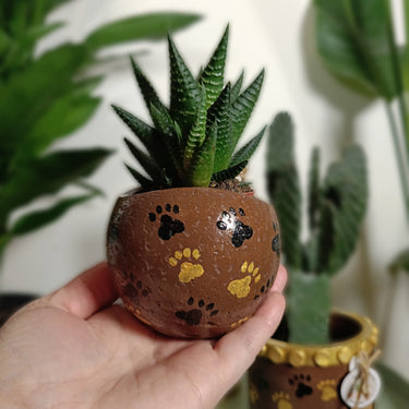 Handmade mini pot in brown with gold & black paws